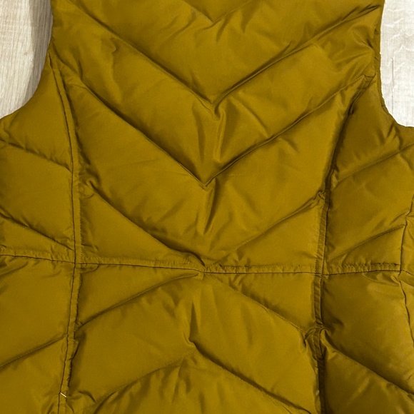 J.Crew Womens Puffer Vest Size - Small - Picture 4 of 6